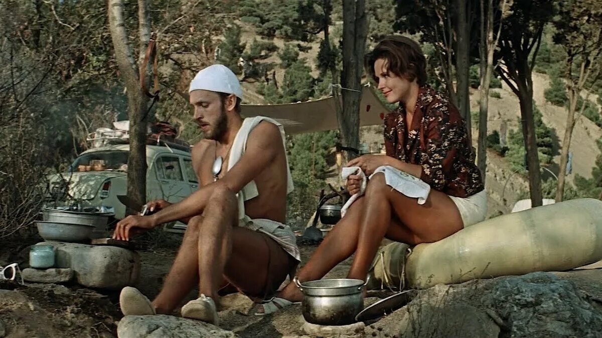 Х ф три. Три плюс два фильм 1963. три плюс два фильм 1963 нилов. три плюс два фильм 1963 фатеева. три плюс два сундуков.
