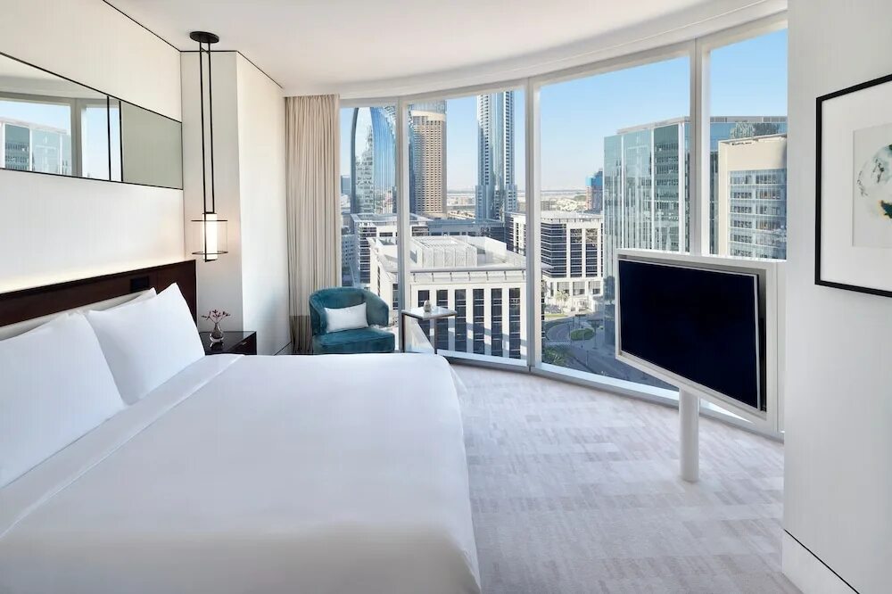 Отель sky view дубай. Отель address sky view в дубае. Бурдж-халифа дубай бассейн. Skyview tower дубай. View address.