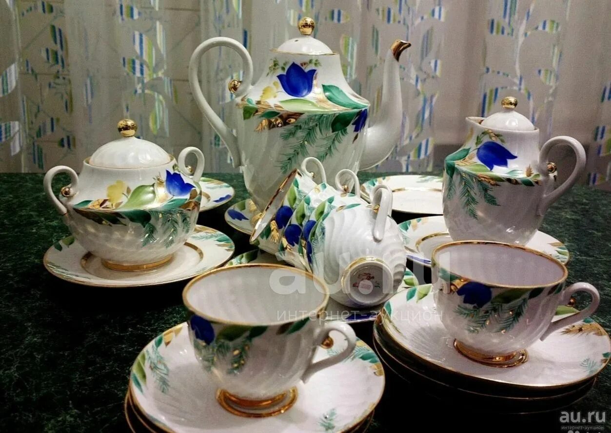 Кофейный сервиз лфз жемчужный. Лфз кобальт. Чайный сервиз лфз маки. Сервиз кофейный лфз виноград ссср. Сервиз фарфор лфз.