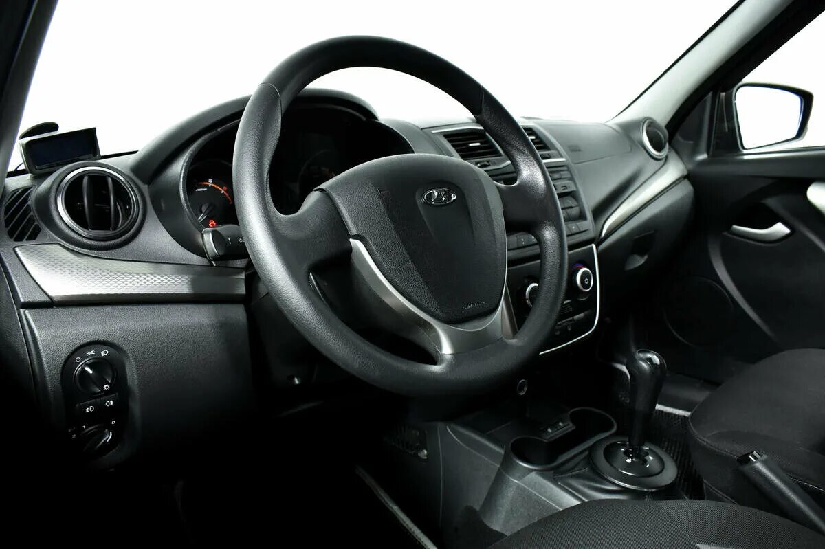 Зеркала электро гранта 2023. Гранта лифтбек 2023. Комплектации гранта 2023. Комплектации гранта 2023. Granta comfort 2023 салон.