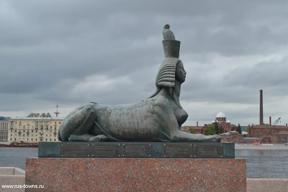 Памятник жертвам репрессий в санкт петербурге. Памятник жертвам политических репрессий (санкт-петербург). шемякин памятник жертвам политических репрессий петербург. воскресенская набережная памятник жертвам политических репрессий. шемякинские сфинксы на воскресенской набережной.