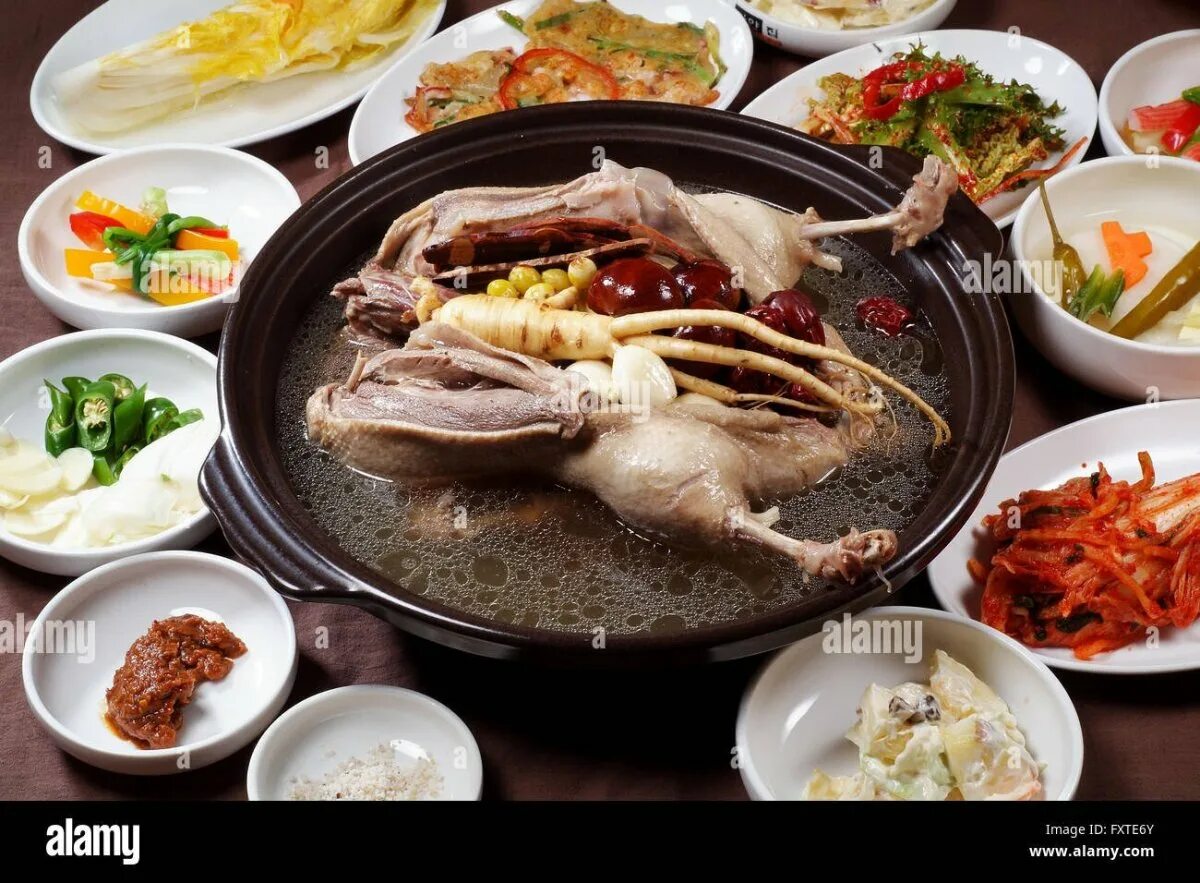 Южный обед. Корейская еда. Корейская Национальная еда. Традиционные корейские блюда. Национальная кухня Южной Кореи.