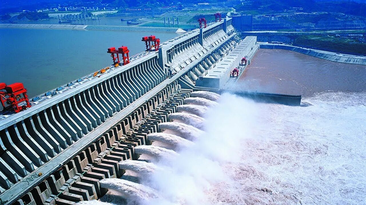 На какой реке крупнейшая гэс. Санься ГЭС Китай. Три ущелья ГЭС. ГЭС три ущелья Китай. Плотина 3 ущелья Китай.