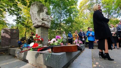 Черникова памятник