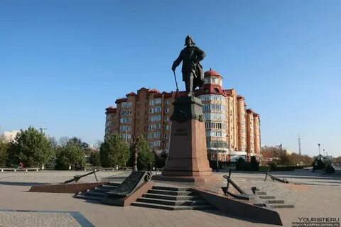 Памятники города астрахань