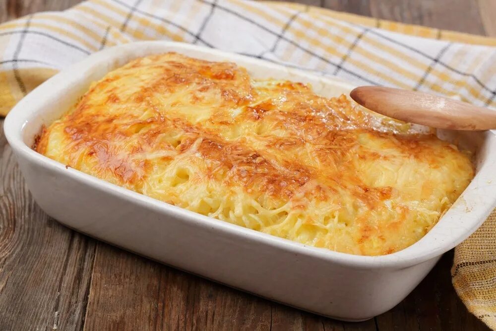 Макароны в духовке с яйцом и молоком