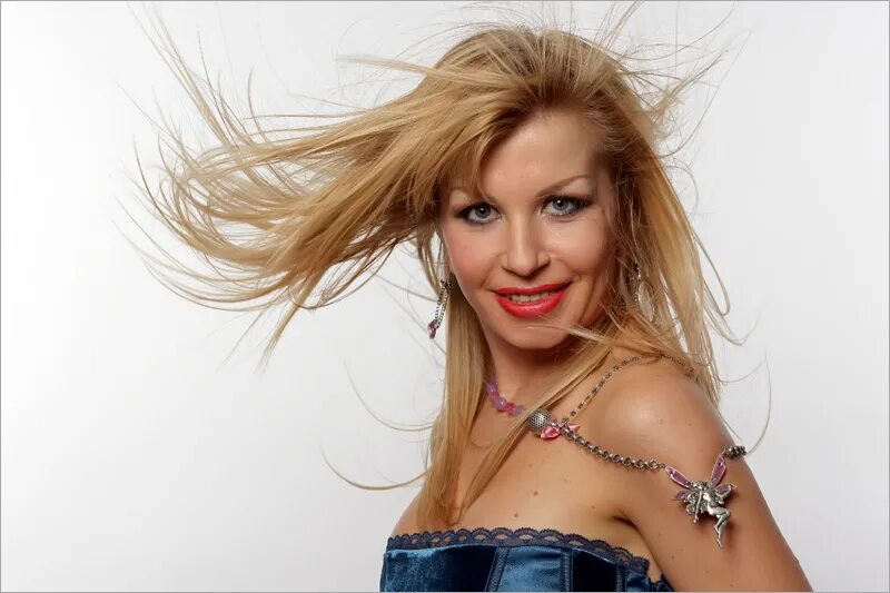 Ольга стельмах. Сердечки с надписями. Фон два сердца. Стельмах два сердца. Стельмах два сердца.