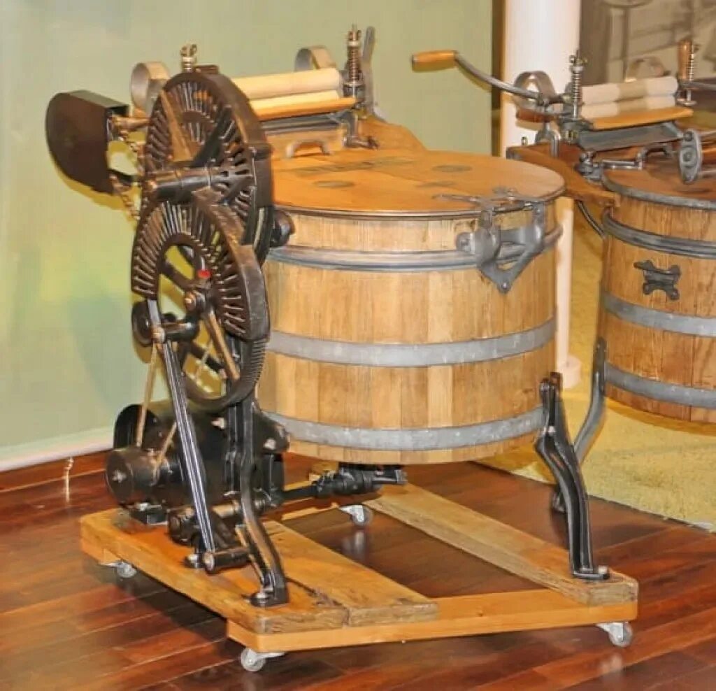 Когда появилась стиральная машина. Уильям Блэкстоун первая стиральная машина. Первая стиральная машина Джеймса Кинга.