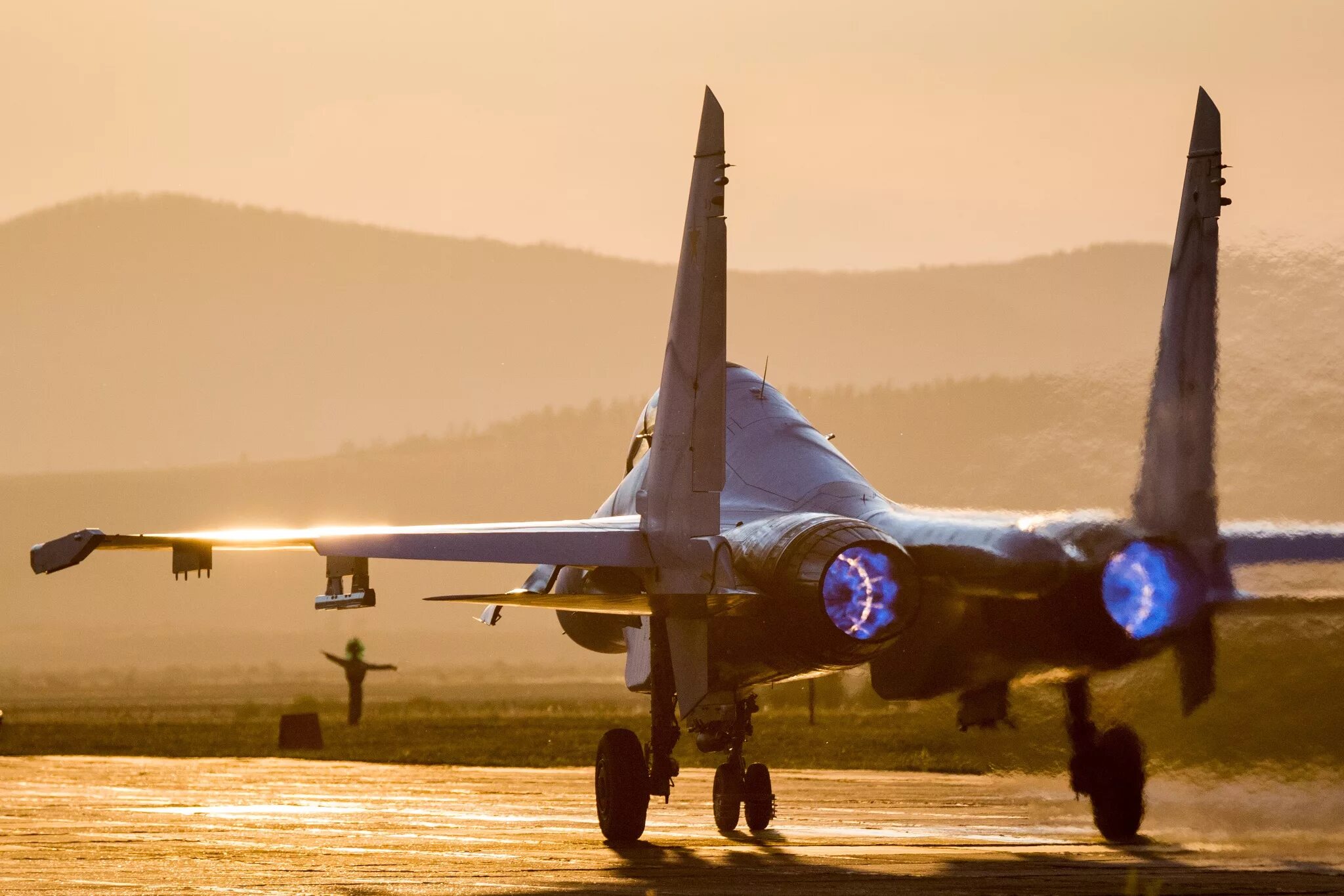 Истребитель Су-30см. Су-30 ВКС РФ. Истребитель Су-30. Су 30 арт. Самолет 30 апреля