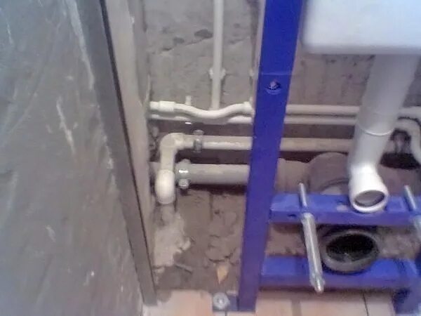 Как поменять подвесной унитаз