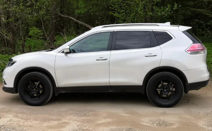 Диски x-trail t32 r20. Грязевая резина nissan x-trail t32. Ниссан х-трейл т32 шины. Ниссан х-трейл т32 шины. 235 60 r18 nissan x-trail t32.