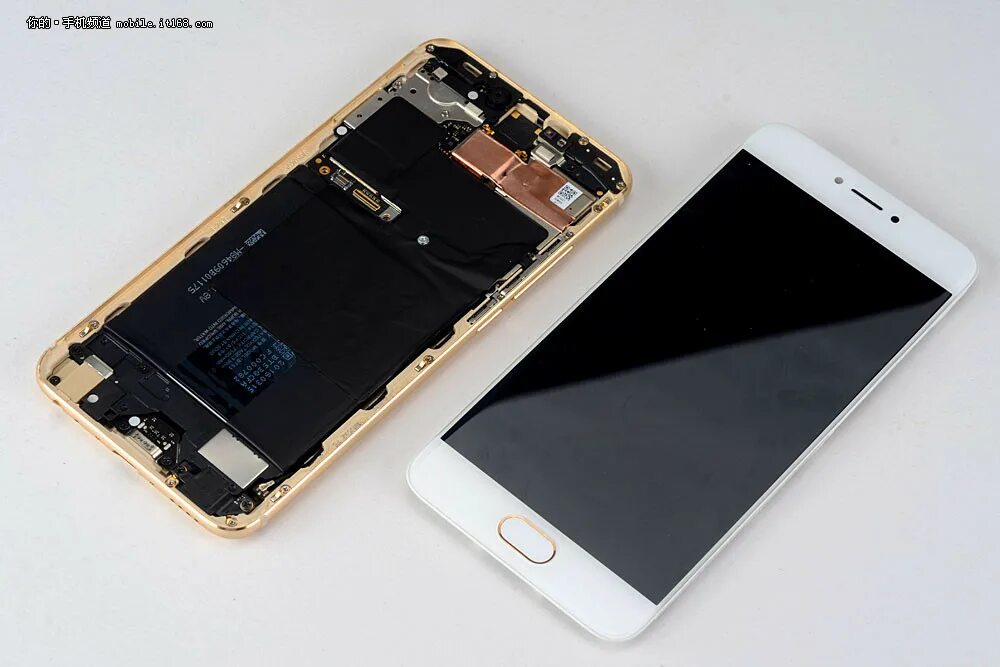 Meizu m5 note в разборе. Замена дисплея на смартфоне. Замена тачскрина на магнитоле. Замена экрана meizu. Замена экрана meizu pro 5.