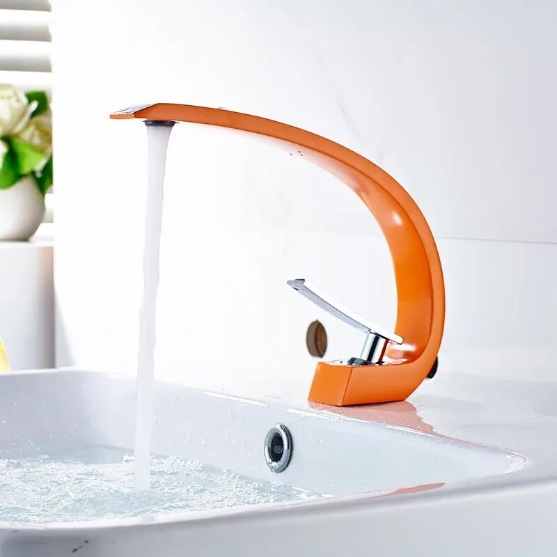 Лучшие краны для ванны. Смеситель Mixer Modern Bath Faucet. Смеситель devida оранжевый. Кран оранжевый для ванной. Краны для ванны 2021.