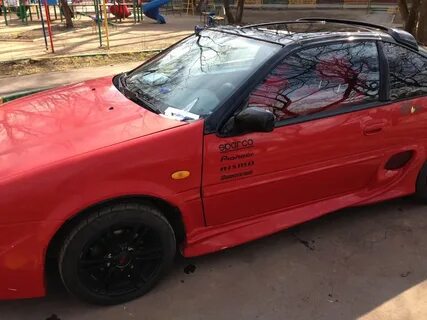 Nissan 100