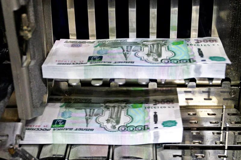 Способ изготовление денег. Деньги печать. Монетный двор деньги. Чеканка монет. Производство денег.