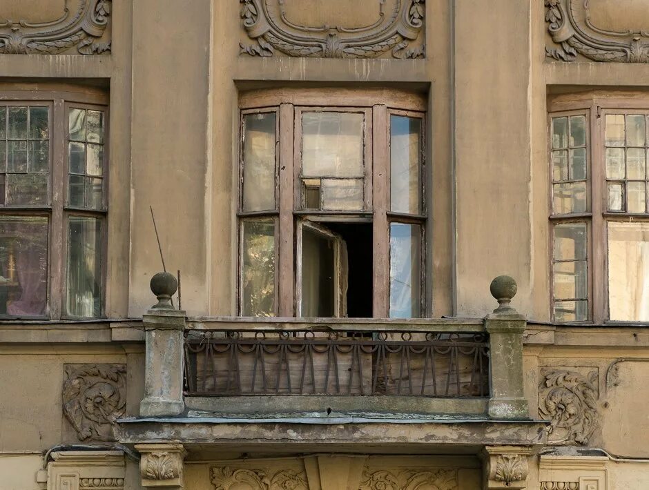 Дом купца петербург. Дом купца полежаева. дом купца полежаева спб. дом воланда в петербурге. доходный дом полежаева внутри.