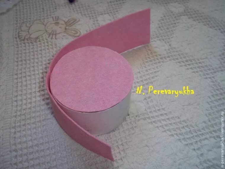 коробочки украшенные фоамираном. украшение коробки цветами. шкатулка из фоамирана. шкатулка с цветами из фоамирана. коробочка из фоамирана своими руками.