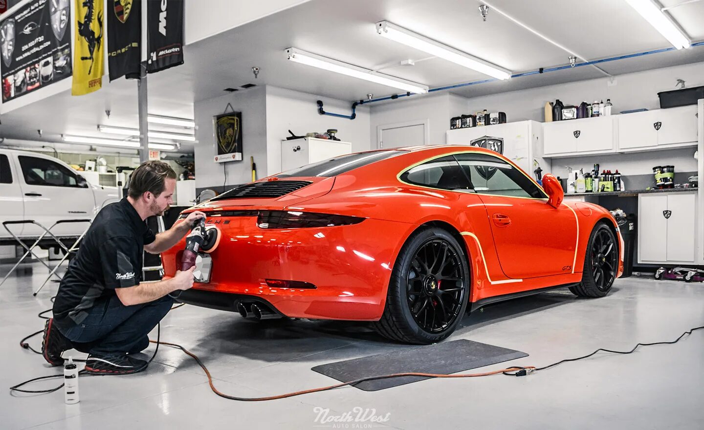 Включи машину лаву. Porsche 911 Lava Orange. Порше 911 лава оранж. Порше 991 оранжевый. Porsche Panamera Lava Orange.