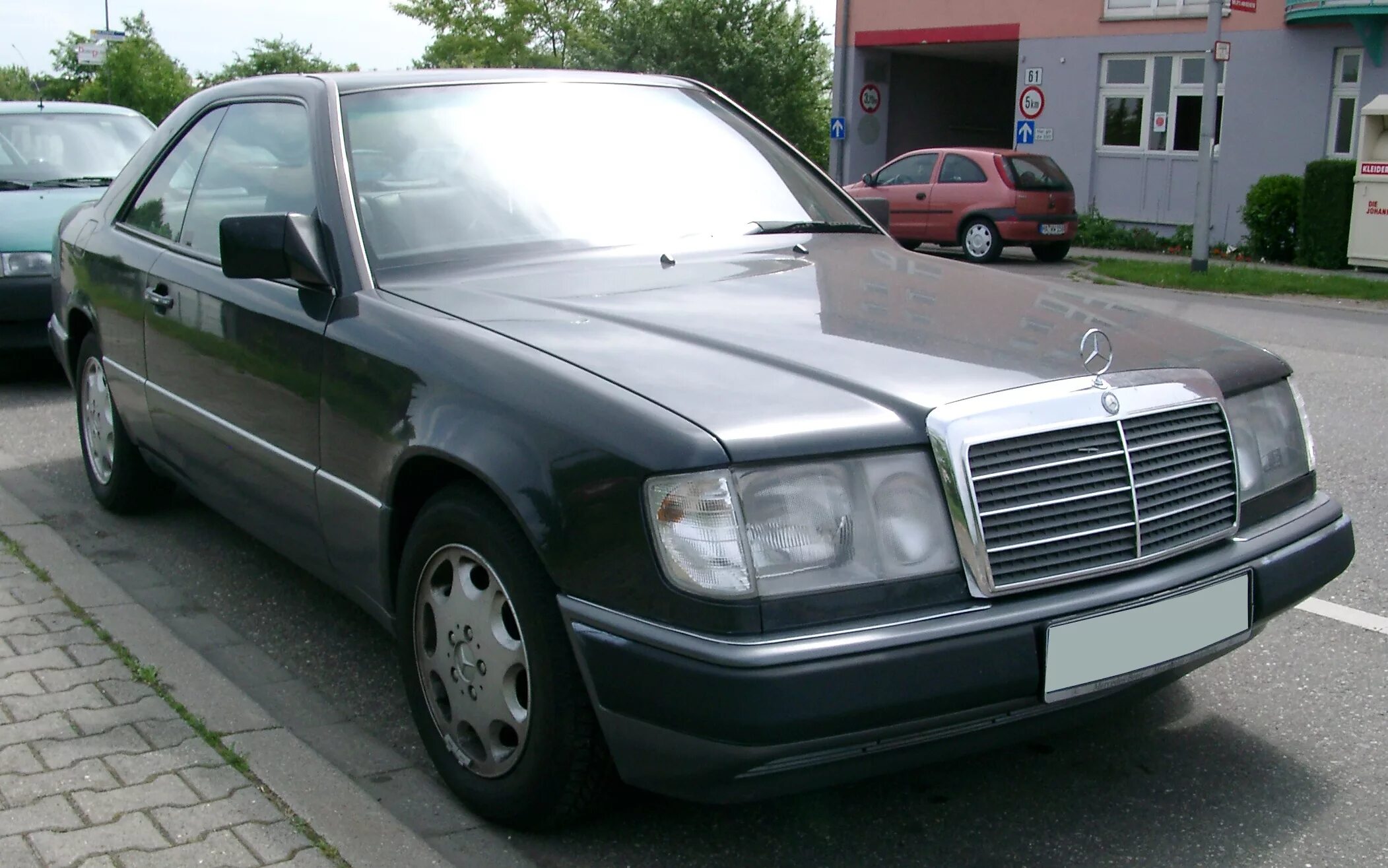 Mercedes-benz 500 e. мерседес w124 e. мерседес бенц 124 купе. б 124. б 124.