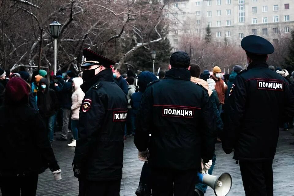 Полицейские на митинге Навального. Полиция митинги БСБ. Митинг полицейских