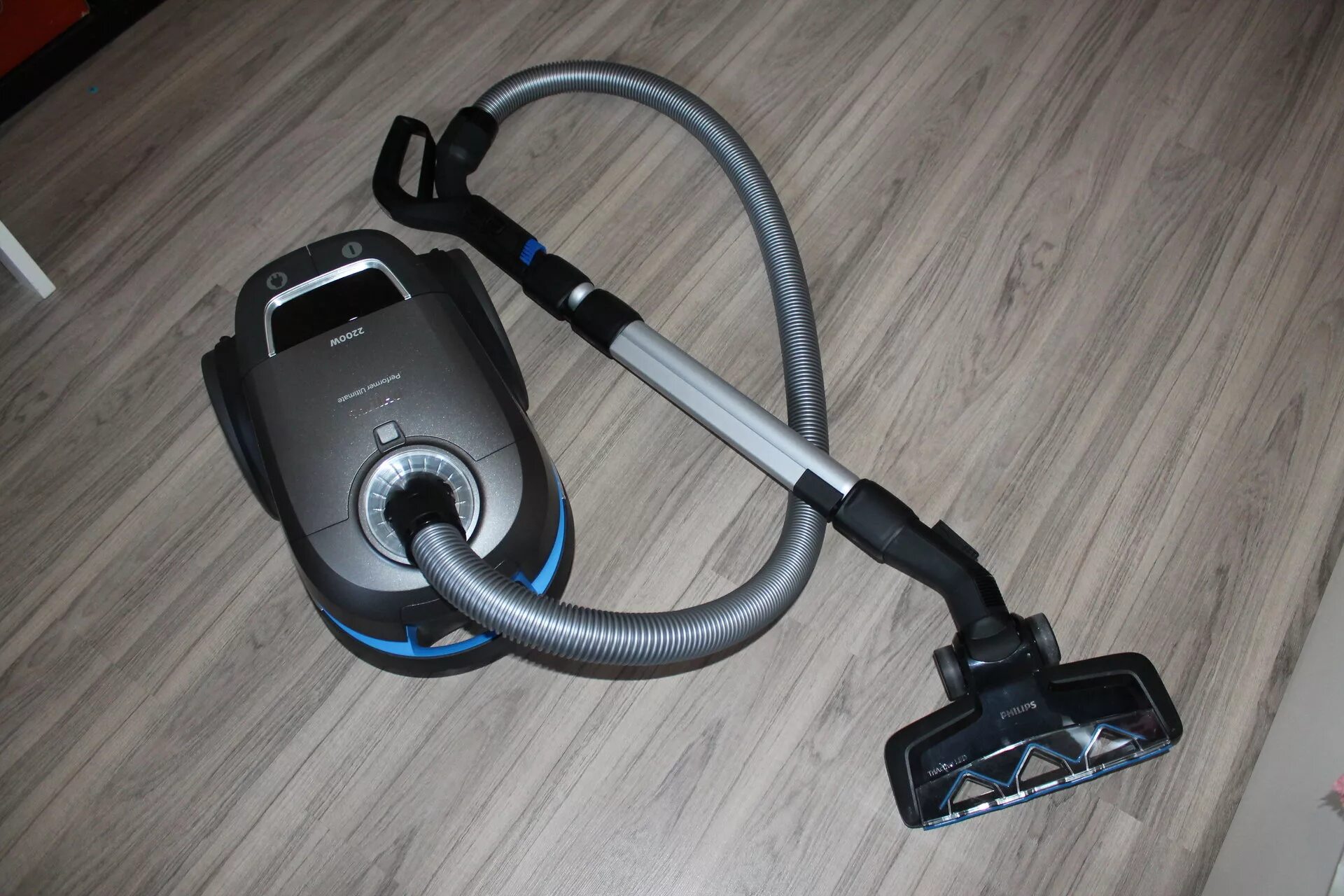 пылесос с подсветкой. Philips speedpro fc6722/01. пылесос dyson v15 detect absolute. пылесос филипс airflow max 2000. Philips fc6724 speedpro.