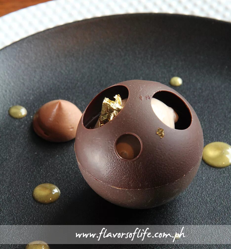 Конфеты полусфера. Шоколадная сфера. Как сделать полусферу из шоколада. Шоколадные бомбочки с маршмеллоу. Форма для шоколада "конфеты сферы 30 мм".