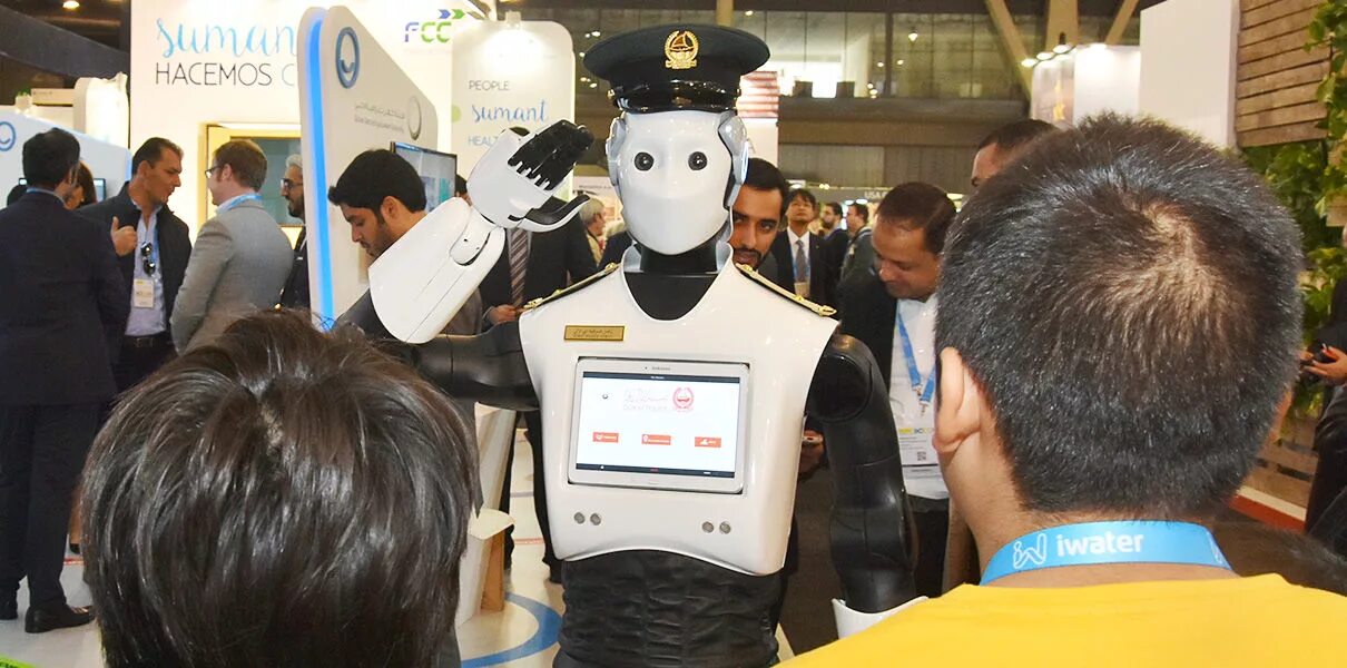 Роботы для обеспечения безопасности. Робот таможенник Дубай. Роботы обеспечивающие безопасность. Робот полицейский в Японии.