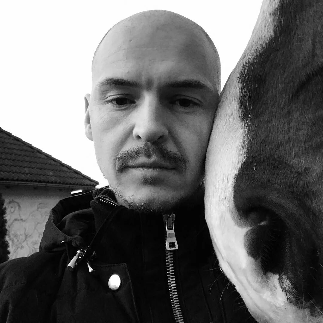 Дмитрий волков миллионер. Артист волков александр николаевич. Александр волков ресторатор. Катя лель и александр волков. Александр волков николаев.