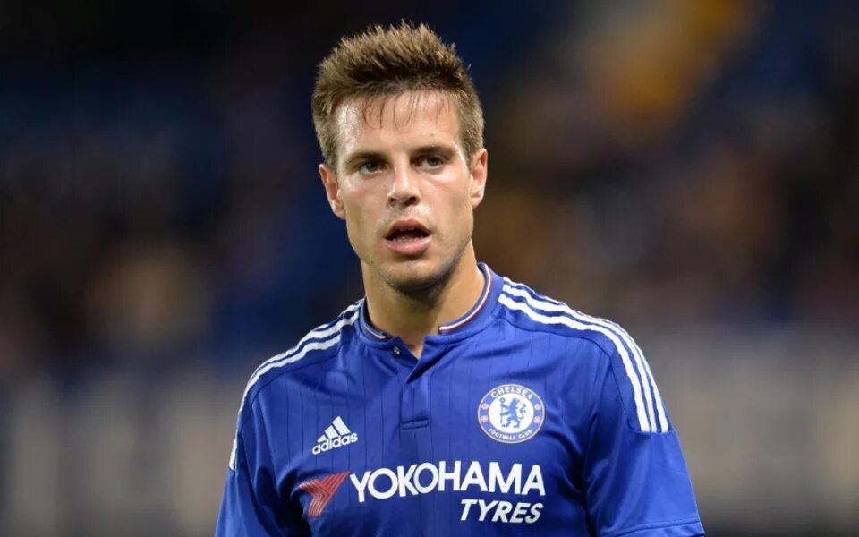 Аспиликуэта. Сесар аспиликуэта. azpilicueta футболист. сезар аспикулиэта. chelsea azpilicueta.
