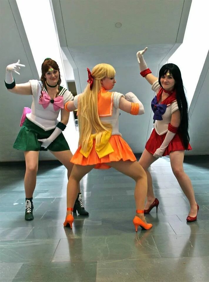 Тверк косплей. Косплей тверк. cosplay anime twerk. cosplay twerk.