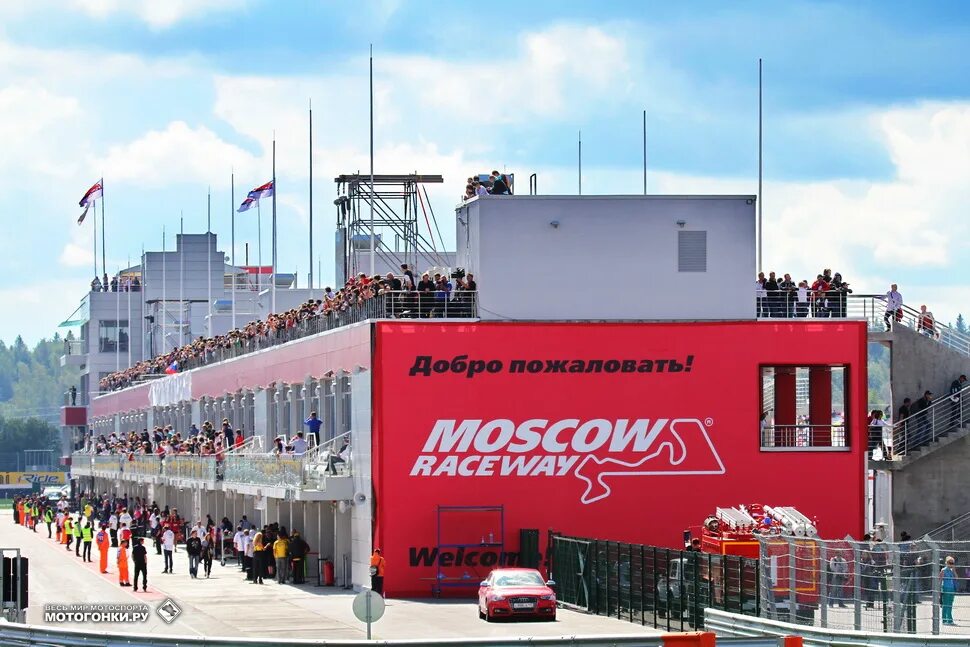 Moscow raceway волоколамск. Москоу рейсвей логотип. Шелудьково moscow raceway. Moscow raceway formula 1. Moscow raceway отзывы.