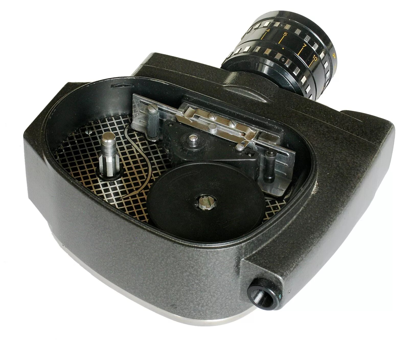 оцифровка кинопленки 8мм. сканеры кинопленок 16 мм. проектор 8мм кинопленки sankyo 1000h. цифровой сканер кинопленки 8мм и 8мм супер. оцифровка 16 мм кинопленки.