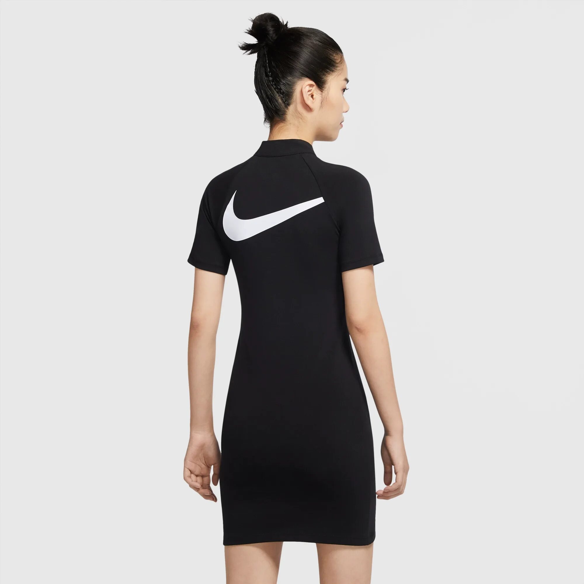 Платье найк. Платье Nike Swoosh. Платье Nike Sportswear. Спортивное платье Nike. Платье Nike w NSW SWSH.