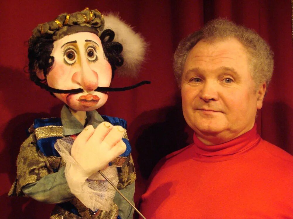 Кукольный артист. Кукольный артист. Кукольный артист. Кукольный артист. Кукловод в театре кукол.