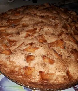 Шарлотка с яблоками домашнее фото