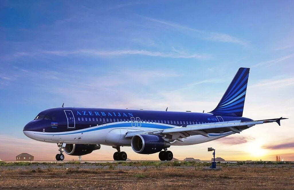 Билет москва ленкорань. Норд винд 737. Хвост азал ночью. Боинг 787 азал. Аэропорт ленкорань.