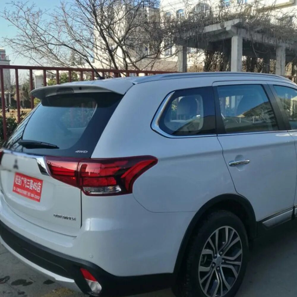 Mitsubishi Outlander 3 спойлер. Mitsubishi Outlander 3 задний спойлер. Спойлер Outlander 2014. Задний спойлер на Митсубиси Аутлендер 3.