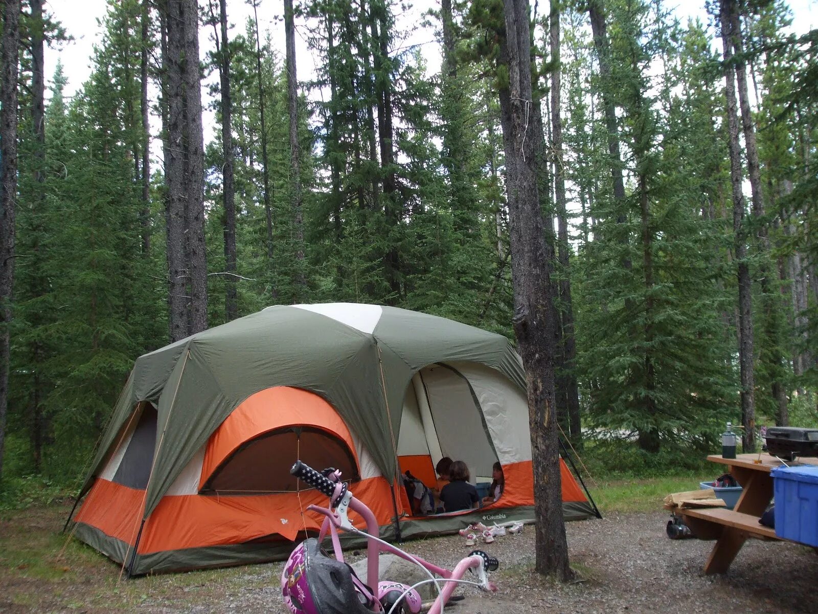 Camping php. Палатка Woods 6 мест. Woods палатка канадская. Спот ИТ кемпинг. Добро пожаловать в кемпинг.
