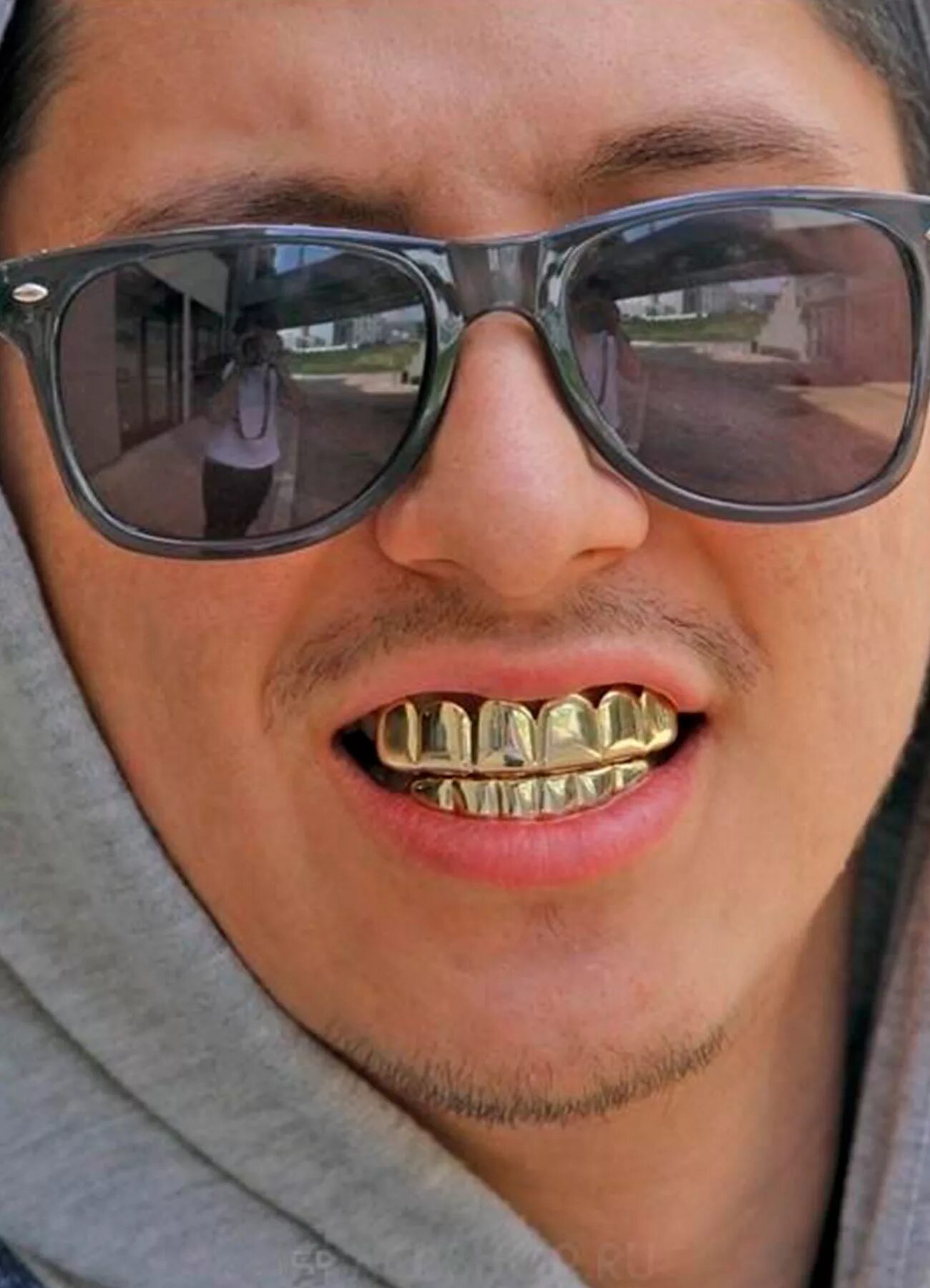 Серебряные грилзы на клыки. Грилзы. Грилзы, классические, золото. Кастомные грилзы. Nelly grillz.