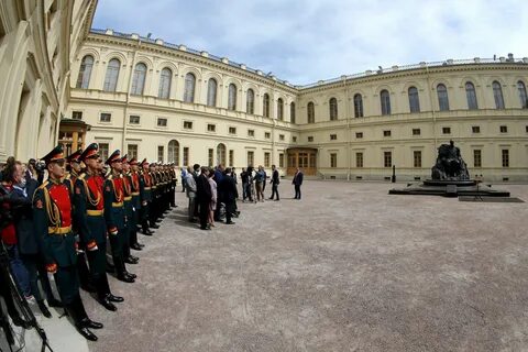 Памятник гатчина открытие