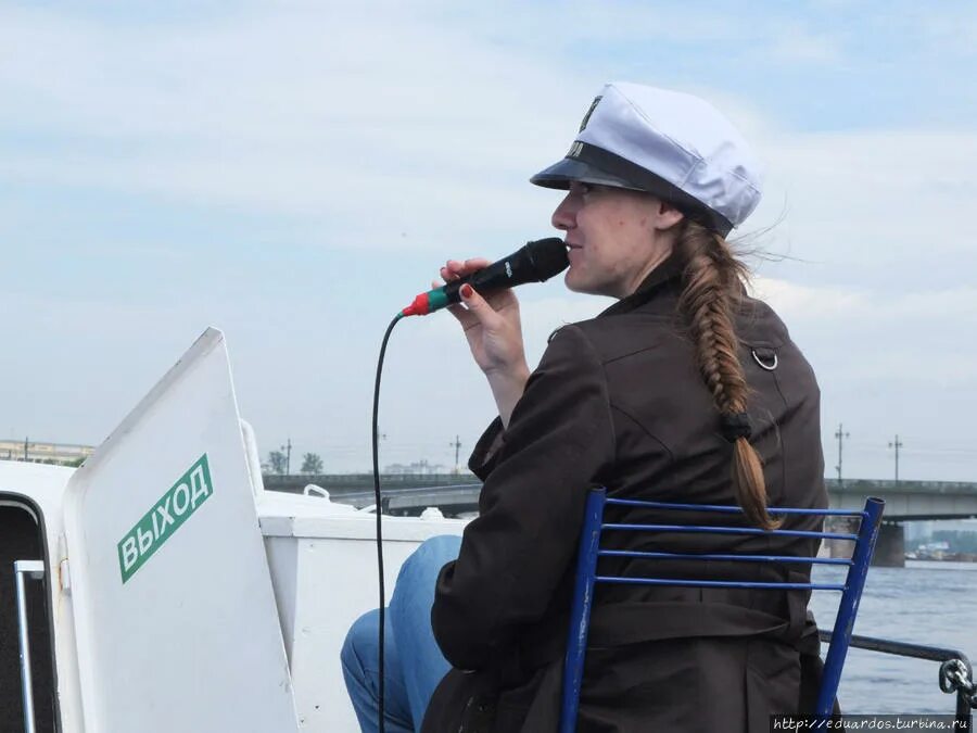 Михаил чистяков экскурсовод нижний новгород. Экскурсовод музея петергоф. Экскурсовод в санкт-петербурге. Санкт петербург гид сайт. Турфирма эклектика гид.