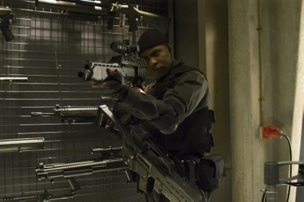 Doom movie. Разаак адоти. дум - doom (2005).
