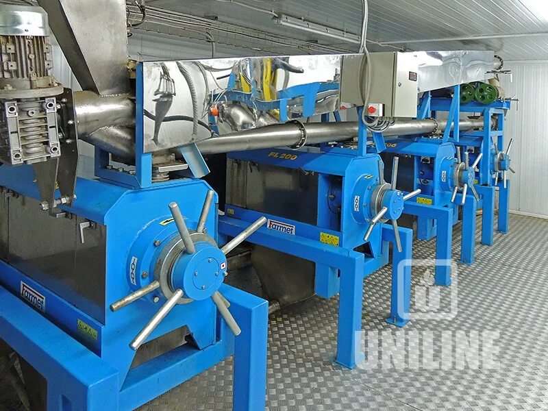 Завод по переработке масличных культур. Завод по переработке семян масличных культур. Маслоэкстракционный завод курская область содружество. Переработка масличных. Русагро масло подсолнечное завод.