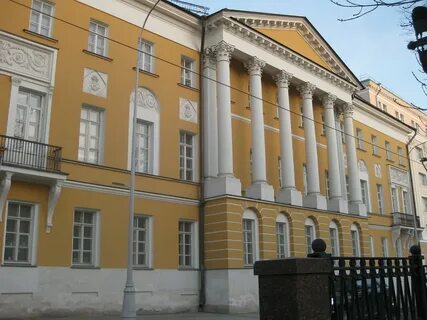 Покровском бульваре 11