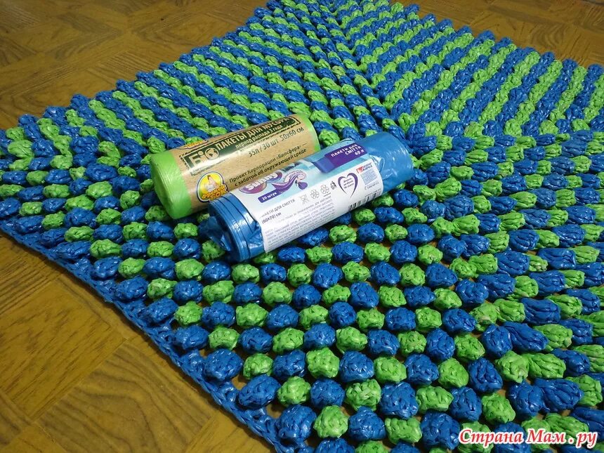 коврики из мешков для мусора. коврик из пакетов. вязаные коврики из пакетов полиэтиленовых. коврики из целлофановых пакетов. коврики из полиэтиленовых пакетов.