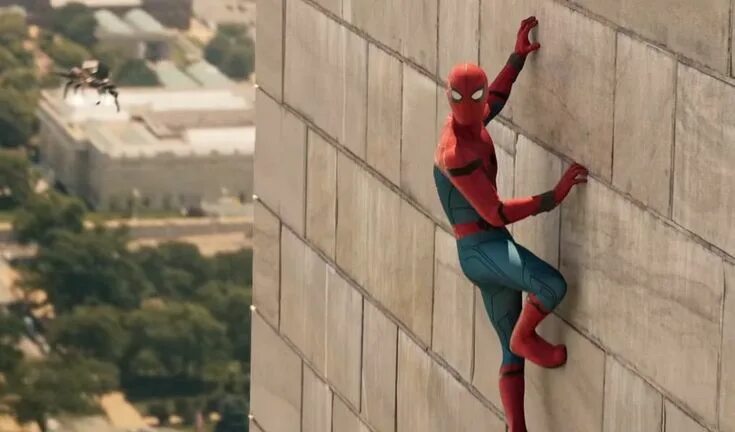 Дом человека паука фото Spider-Man: Far From Home delves into multiverse theory. It’s an idea that has f