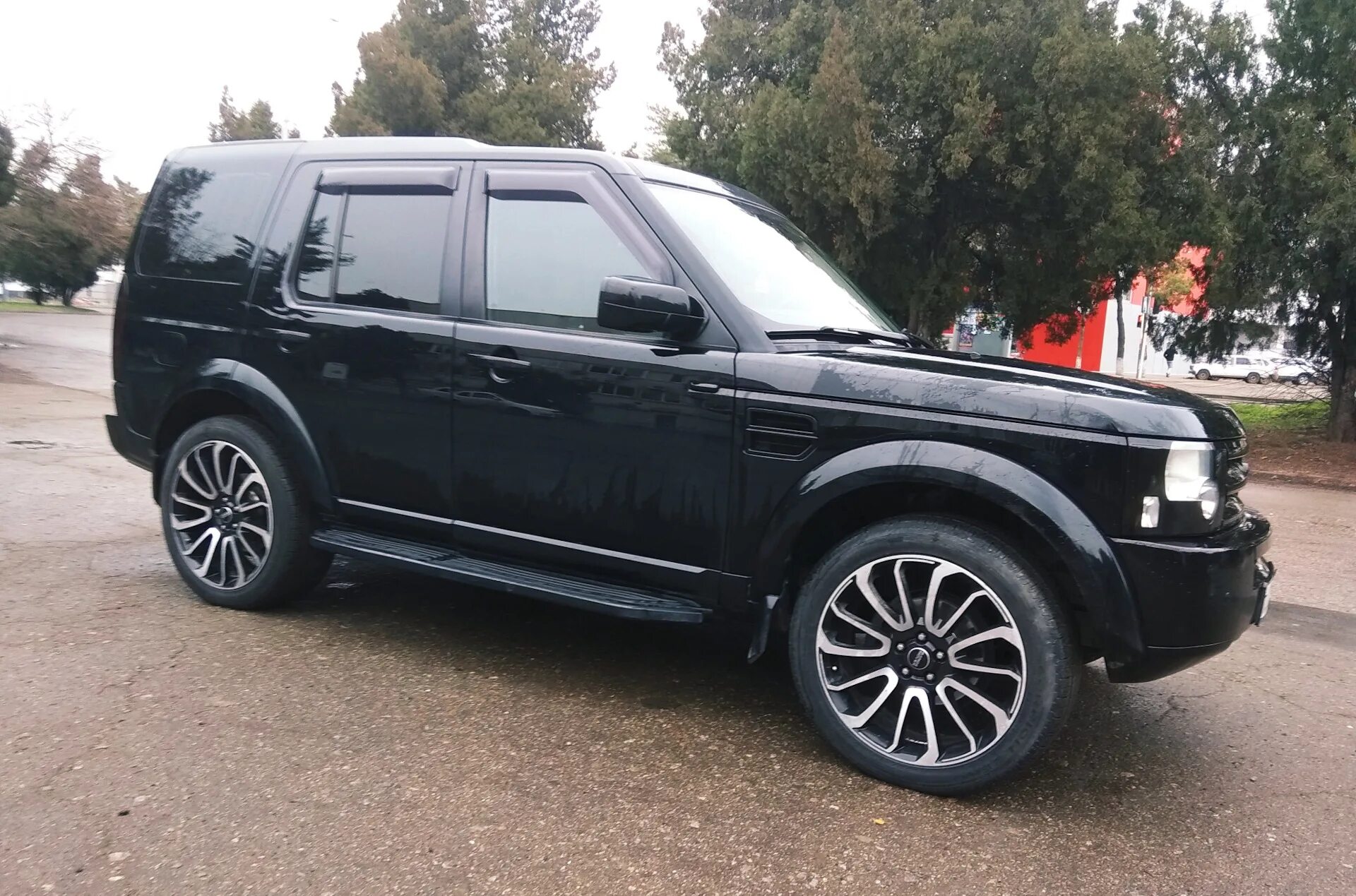 Discovery 3 r20. Дискавери 4 r22. Диски дискавери 4. Диск discovery. Land rover discovery 5 r19.