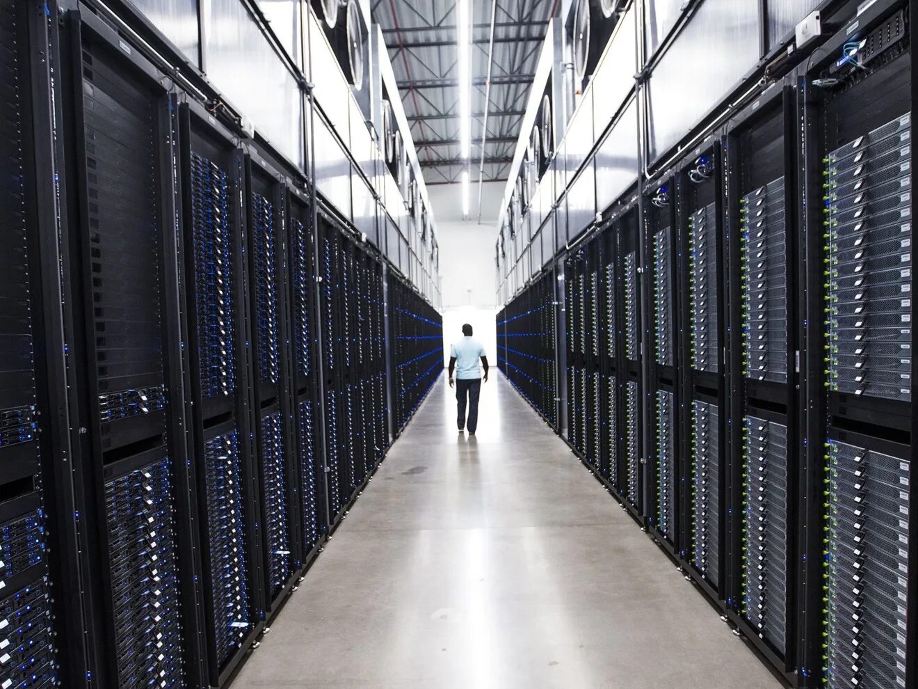 New data storage. Дата центр эппл. сервера аппле. модульный цод 3data. сервер дата центр.