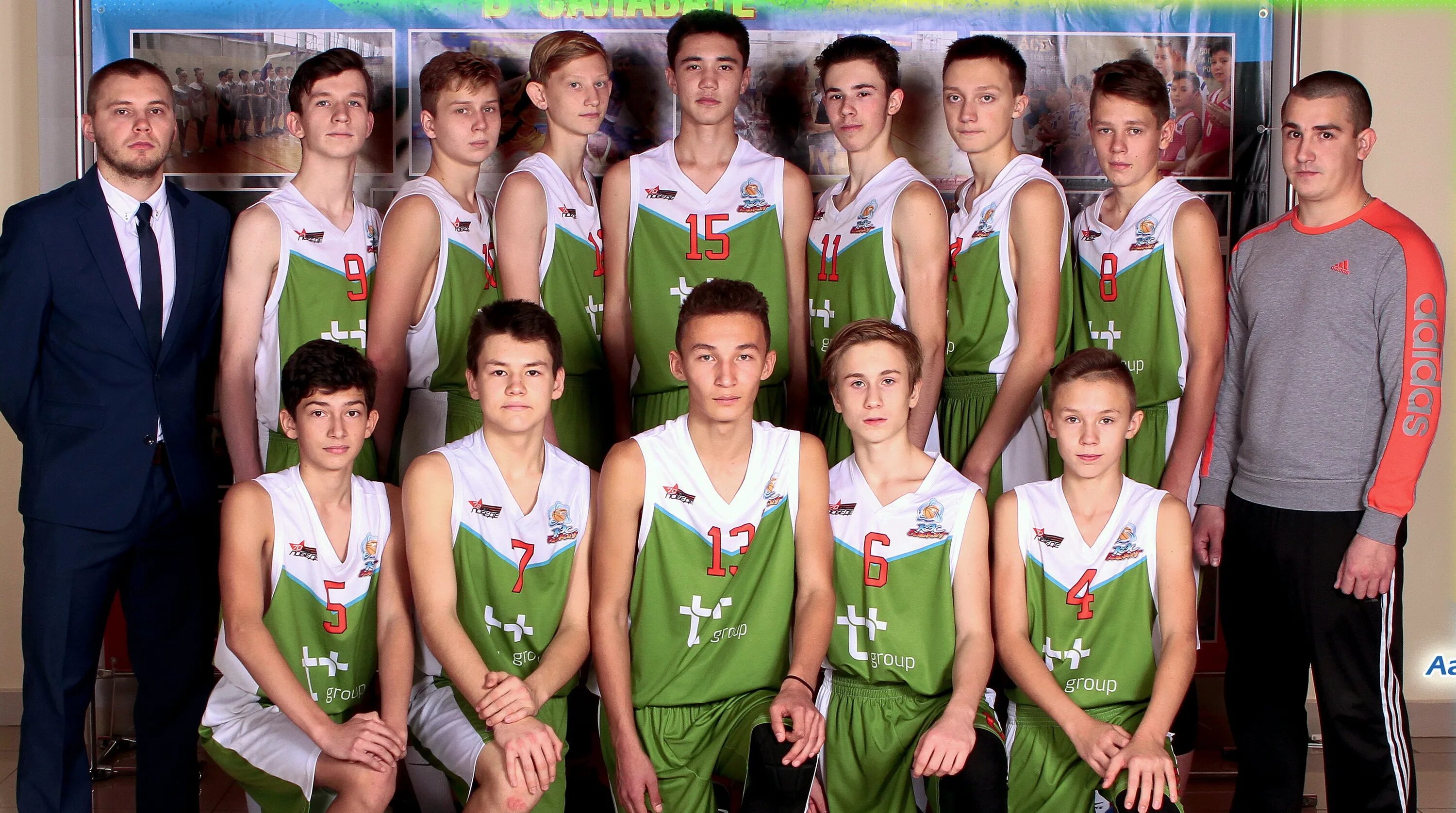 Мальчики 2004 года. Детские команды зенит с кузнецком командой. Мальчик 2004 года рождения. Детские команды зенит с кузнецком командой. Саянск мальчик 2004 года лет 19.