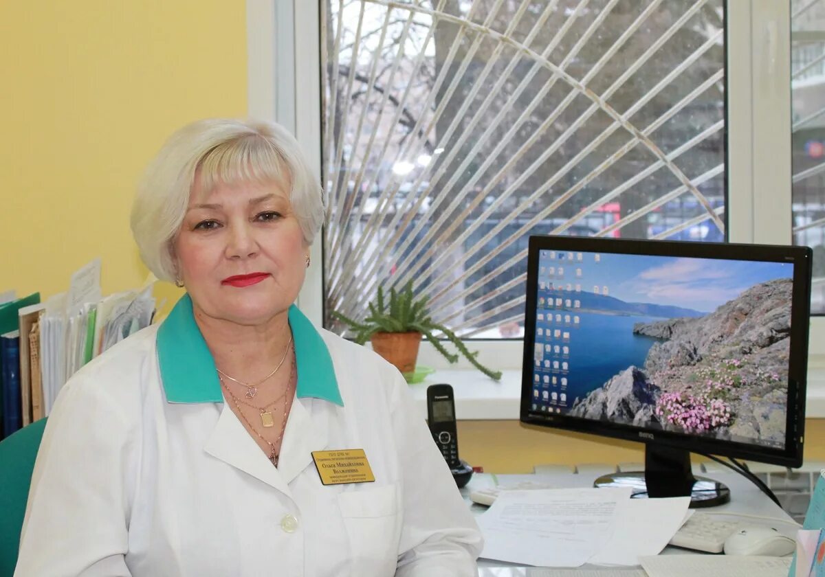 Заведующая отделением в больнице. Заведующая отделением в больнице. Заведующий терапевтическим отделением поликлиники. Заведующая отделением в больнице. Ржд больница заведующая.